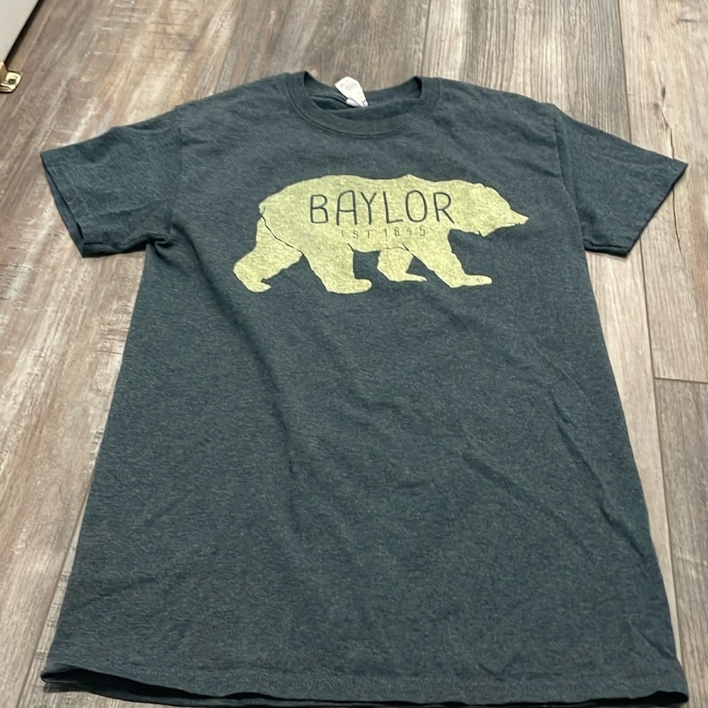College Corner Baylor College tee small